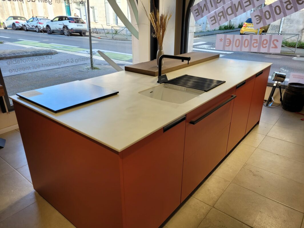 Cuisine d'exposition - VENDUE – Image 5
